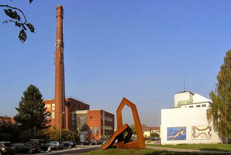 L'ancien site industriel Gritzner à Durlach aujourd'hui, sa cheminée de brique conservée